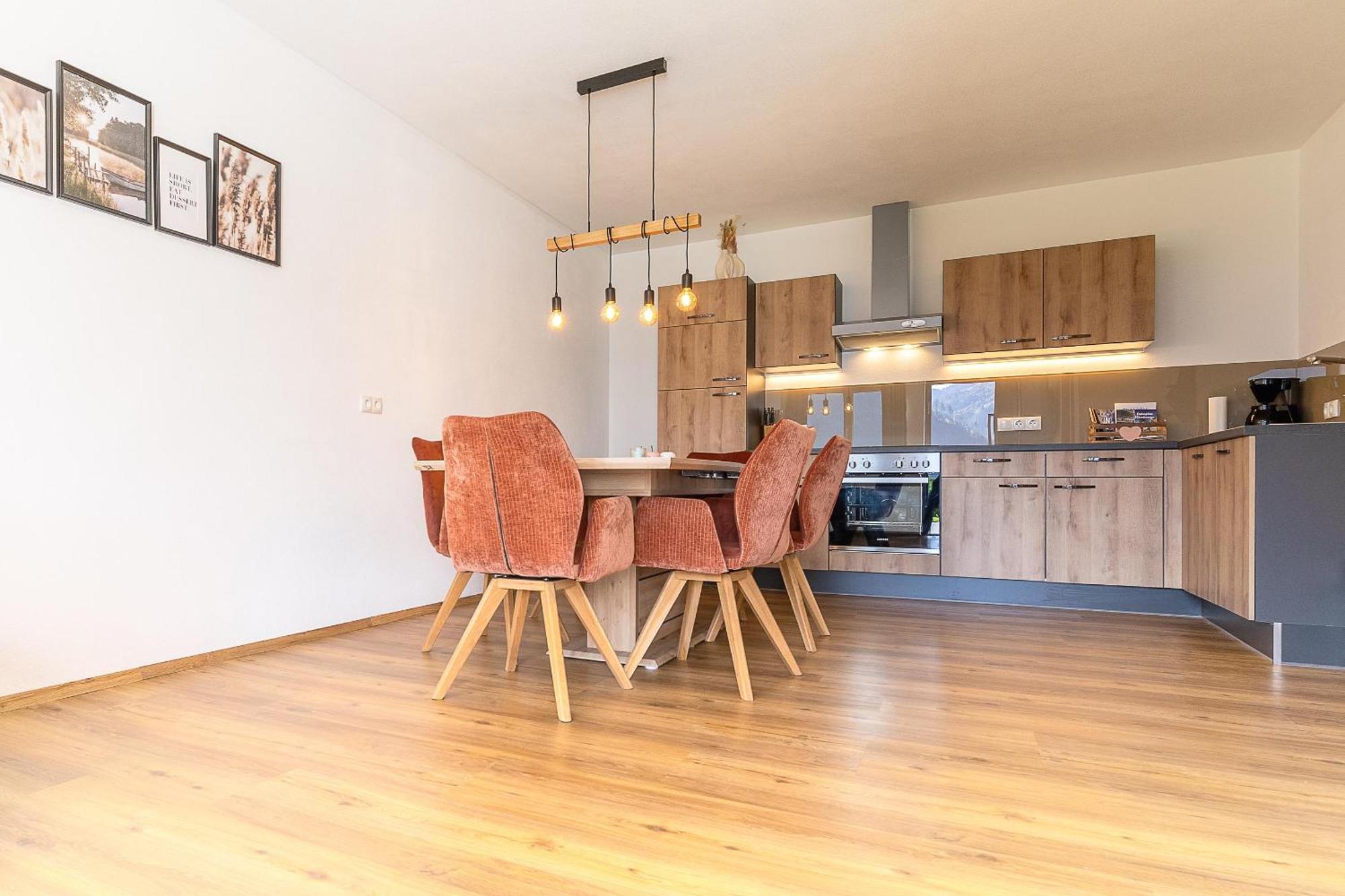 Zellblick Apartment *